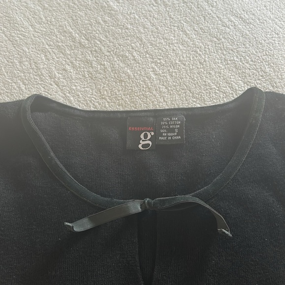 Knitted black top,55%silk20%cotton 25 nylon, velvet deco at arm and neck size S - Picture 6 of 6